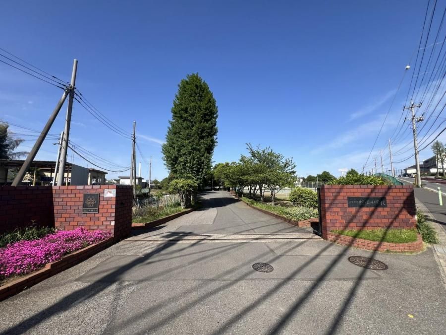 4LDK House for Sale in Inage-ku, Chiba City - 121m2 Land - Thumbnail 3