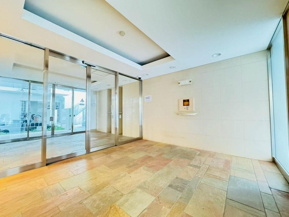Fairloge Hohnancho 3LDK Apartment for Sale in Nakano, Tokyo - Thumbnail 4