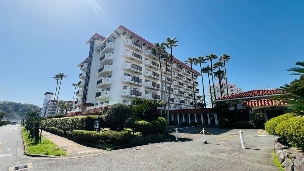 1LDK Apartment with Ocean and Fuji Views in Zushi Marina - Thumbnail 4