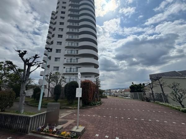 Feltie Meets Izumigaoka 2nd Building 3LDK Apartment with Garden - Thumbnail 3