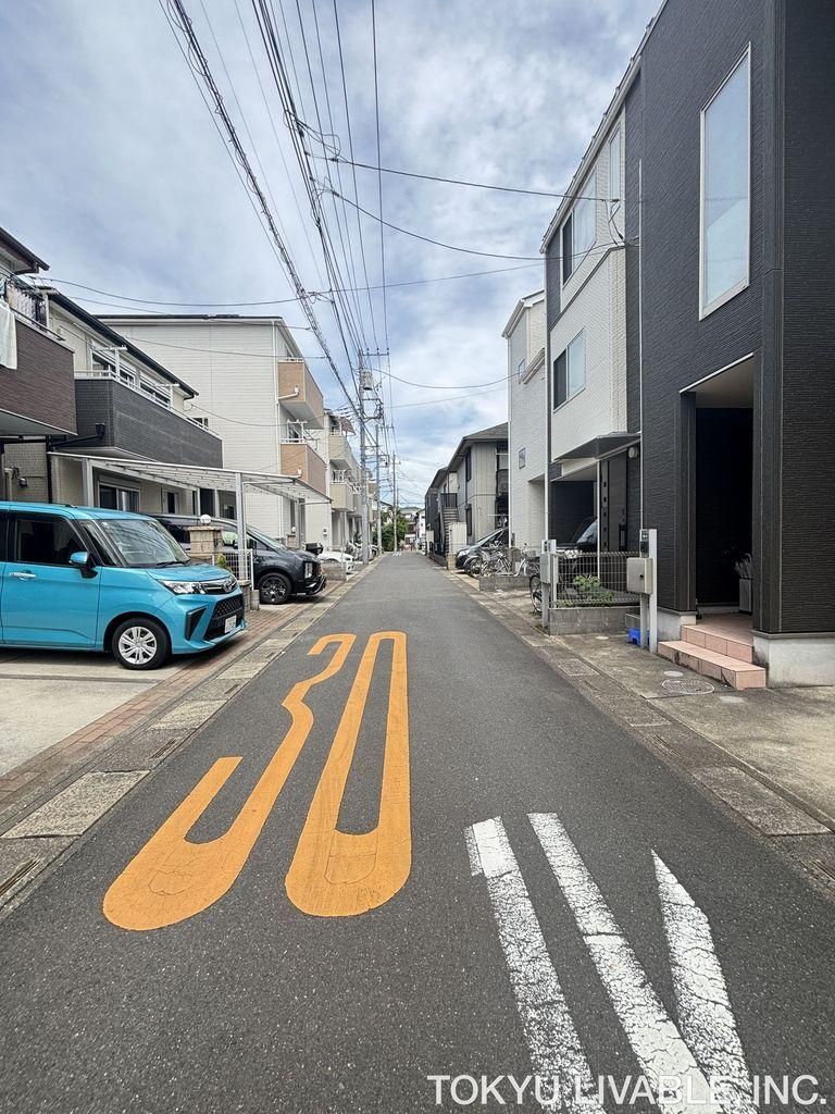 2LDK+S Detached House in Kawaguchi, Saitama - 100.44m2 - Thumbnail 4