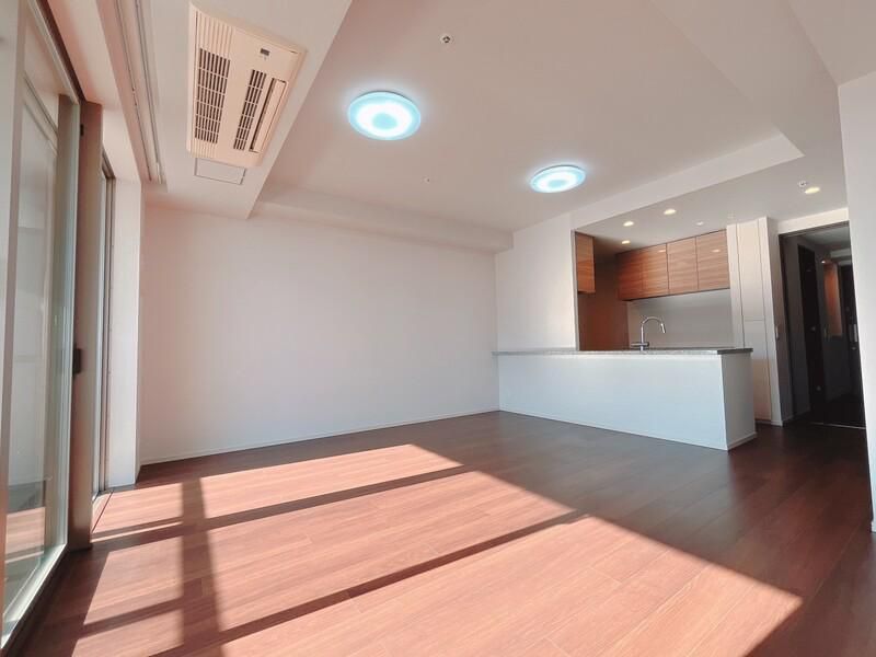 3LDK Apartment in Nishi-Shinjuku, Tokyo - 83.37m2 - Thumbnail 3