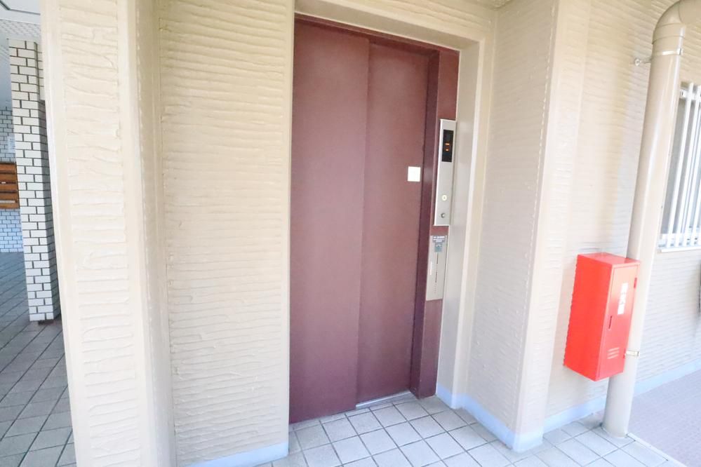 2DK Apartment for Sale in Toride, Ibaraki - Castle Toride - Thumbnail 2