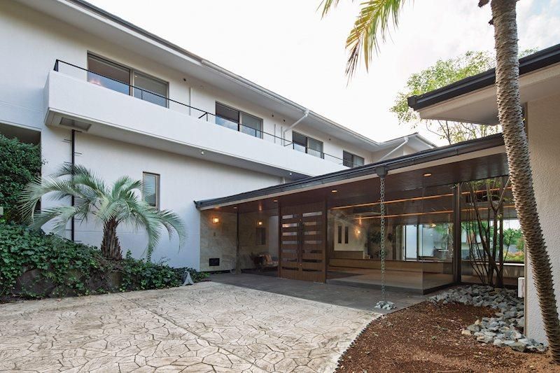 12LDK Estate with Hot Spring and Pool in Ito City - Thumbnail 2