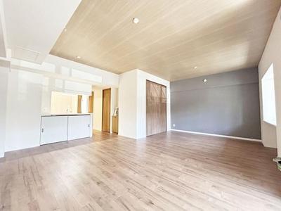 3LDK Apartment for Sale in Nishiku, Sapporo — Interior, Nishi, Hokkaido