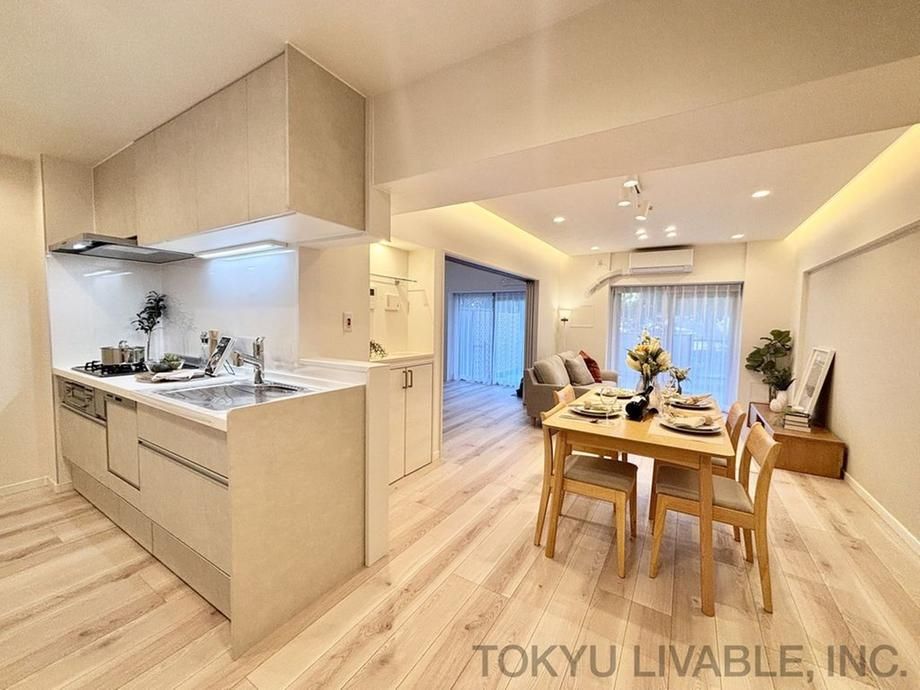 3LDK Apartment for Sale in Kohoku-ku, Yokohama - Thumbnail 2
