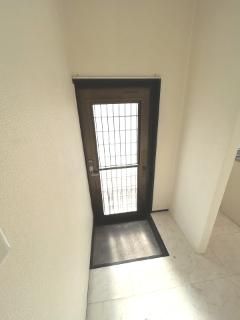 1DK Detached House in Kanazawa Ward, Yokohama for 6.48 Million Yen - Thumbnail 2