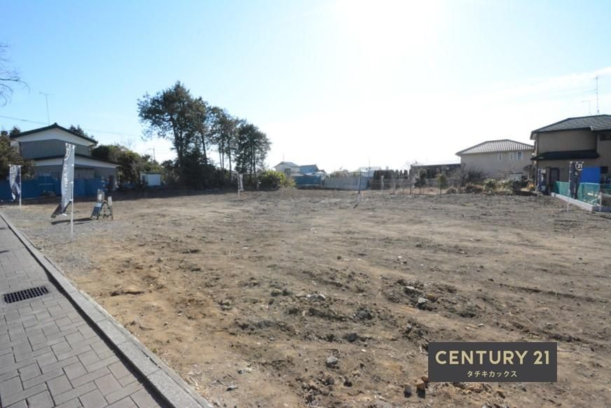 Land for Sale in Koga City, Ibaraki - 1,383 sqm - Thumbnail 3