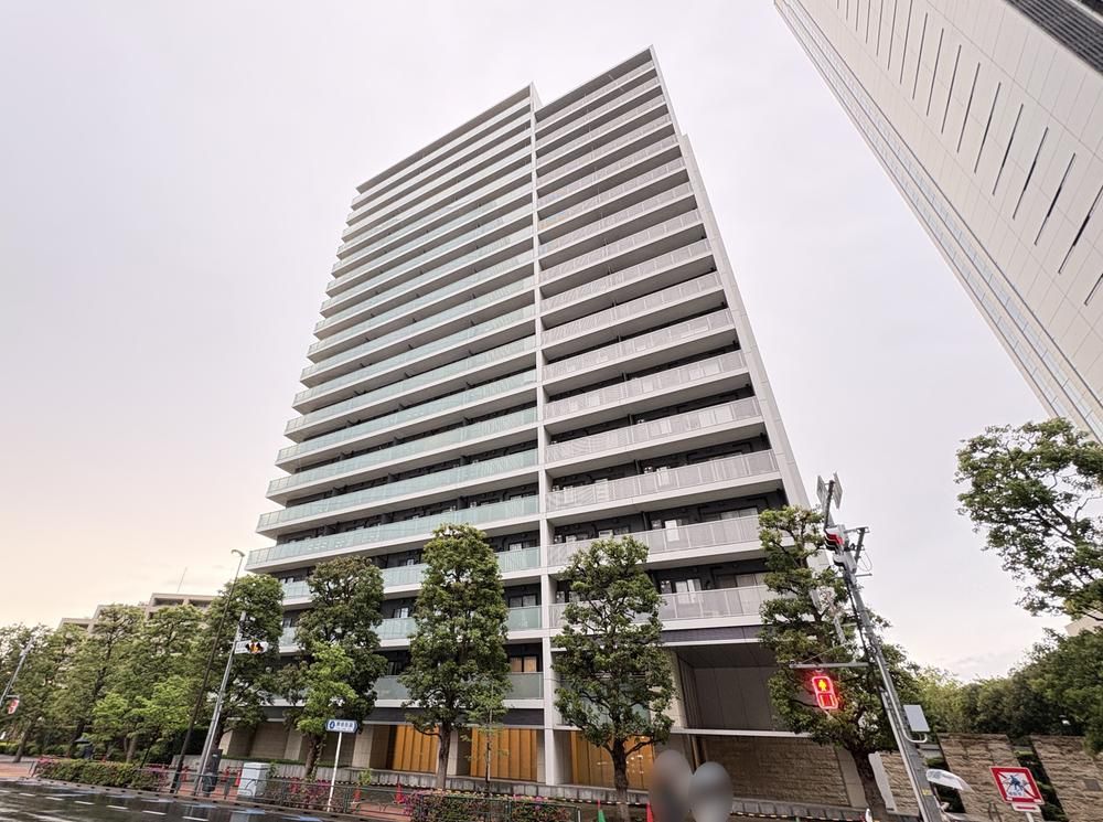 2LDK Apartment for Sale in Shinjuku, Tokyo - 59.29m2 - Thumbnail 2