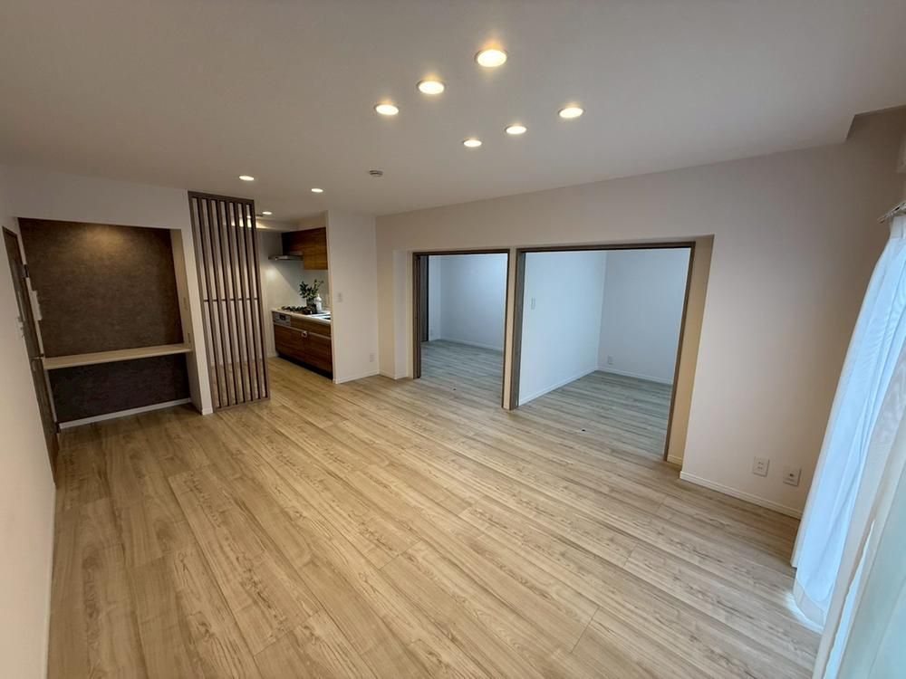 3LDK Renovated Apartment in Kita-ku, Sapporo - 74.33m2 - Thumbnail 3