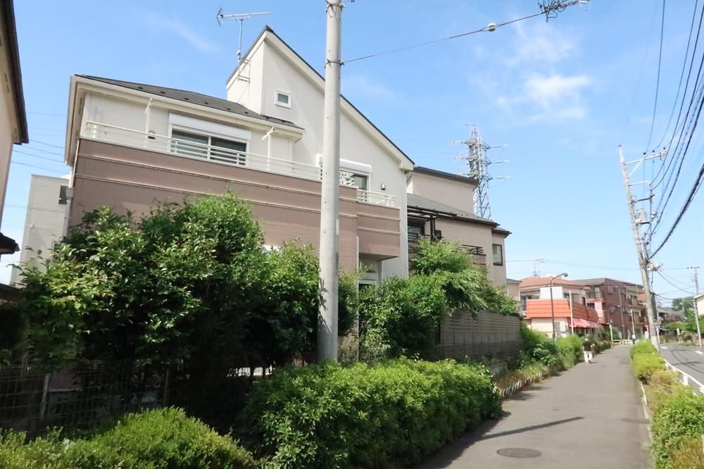 4LDK House for Sale in Fussa, Tokyo Near Haijima Station - Thumbnail 2
