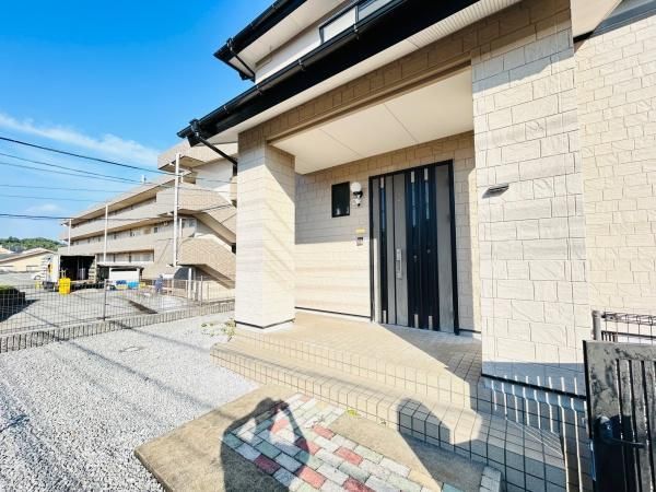 5LDK All-Electric House with Solar Power in Miyazaki City - Thumbnail 2