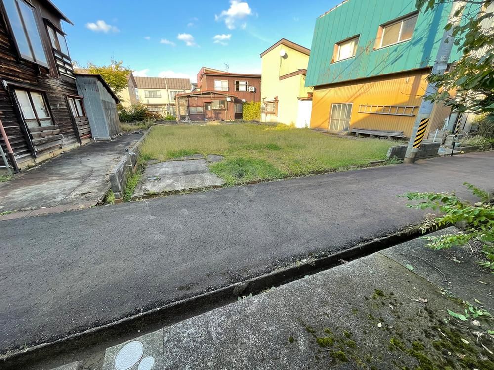 200 sqm Residential Land for Sale in Joetsu, Niigata - Thumbnail 4