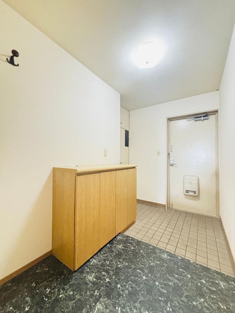 2LDK Apartment in Atsugi, Kanagawa for 22.8 Million Yen - Thumbnail 3