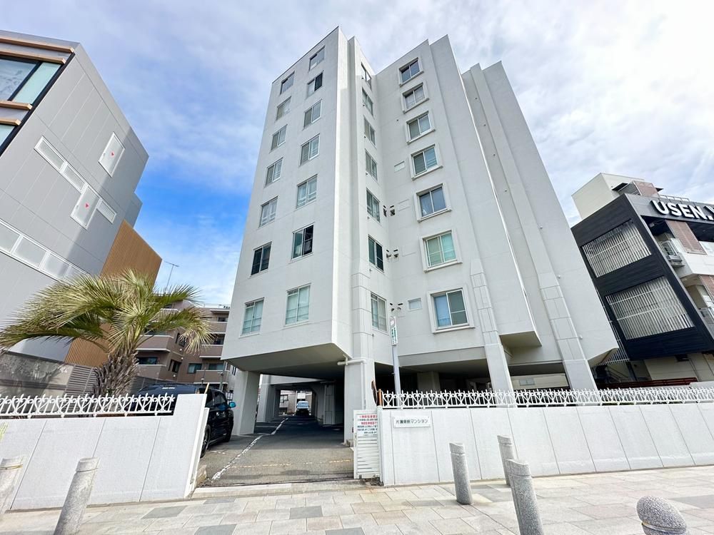 3LDK Ocean View Apartment in Katase, Fujisawa - Thumbnail 2