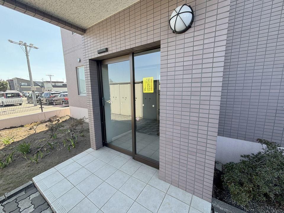 3LDK Apartment for Sale in Teine Ward, Sapporo - Thumbnail 2