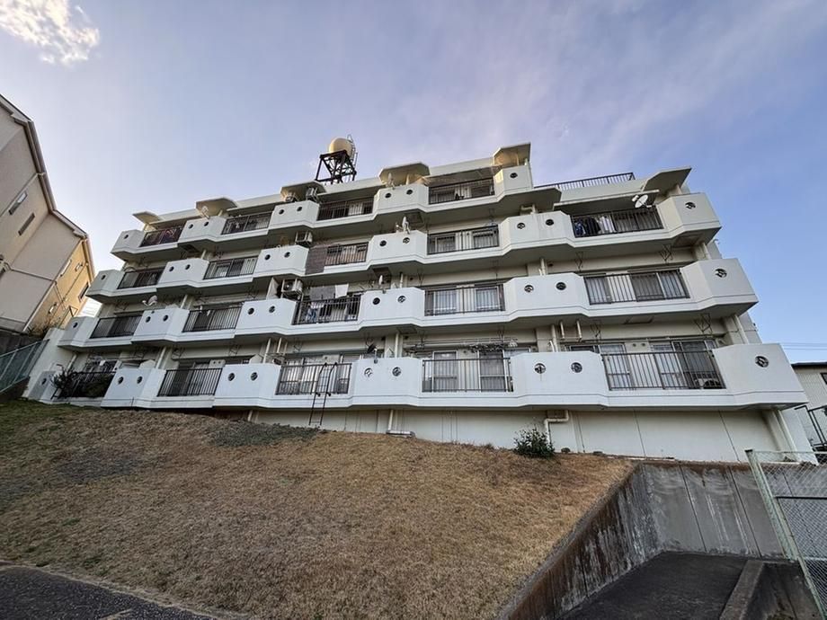 3DK Apartment for Sale in Tsurumi, Yokohama - 57.41m2 - Thumbnail 2