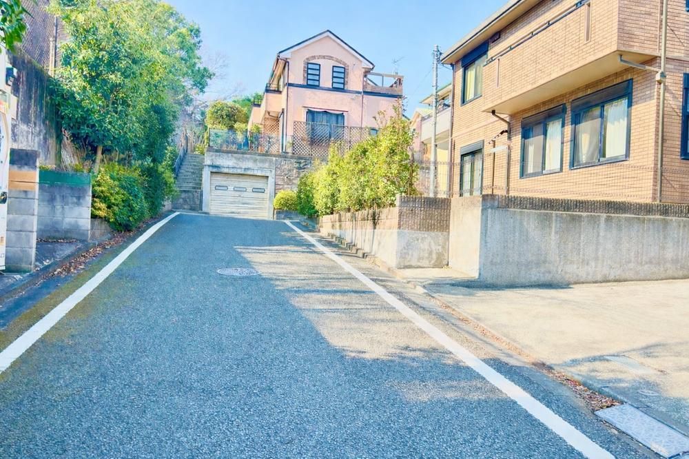 Large Renovated House in Hachioji Otsuka, Tokyo - Thumbnail 3