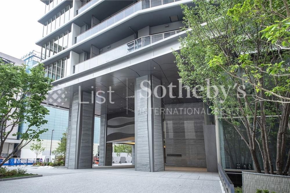 3LDK Apartment for Sale in Minato-ku, Tokyo - 71.78m2 - Thumbnail 3