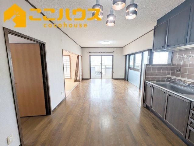 3LDK Apartment for Sale in Naha, Okinawa - 81.48m2 - Thumbnail 3