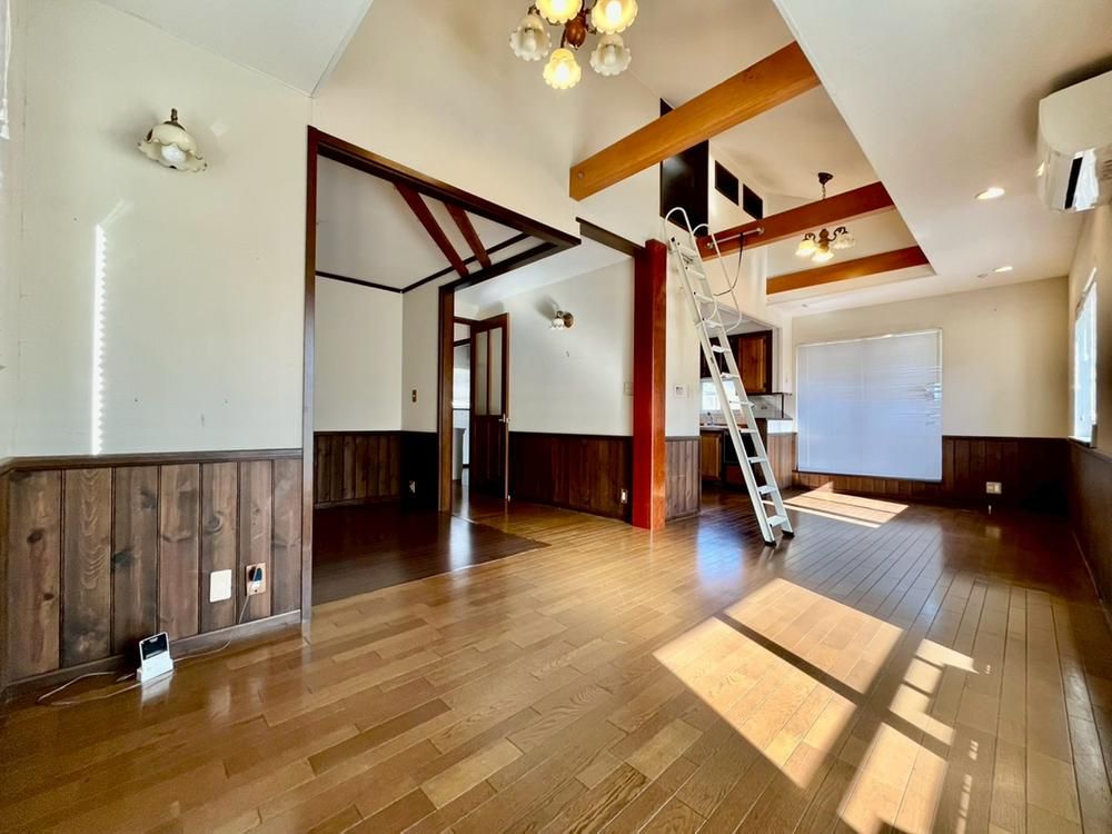 3LDK Custom House with Loft & Deck in Hadano, Kanagawa - Thumbnail 4