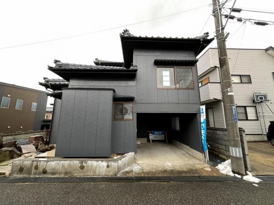 Renovated 5LDK House with Inner Garage in Niigata Higashi-ku - Thumbnail 2