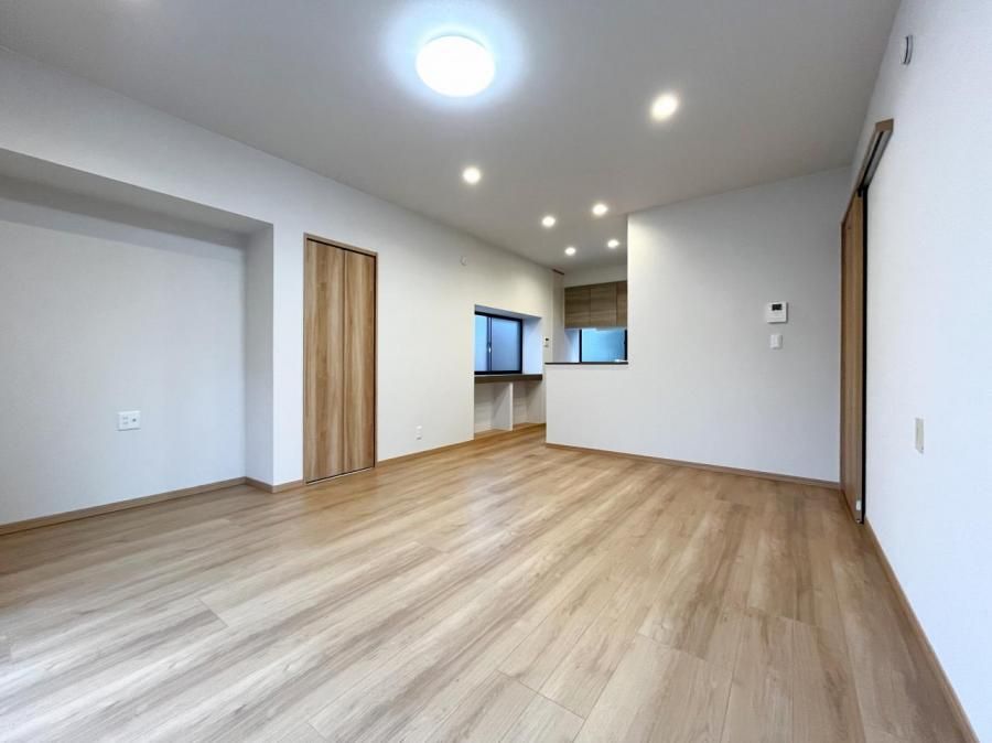 Renovated 5LDK House with Inner Garage in Niigata Higashi-ku - Thumbnail 4