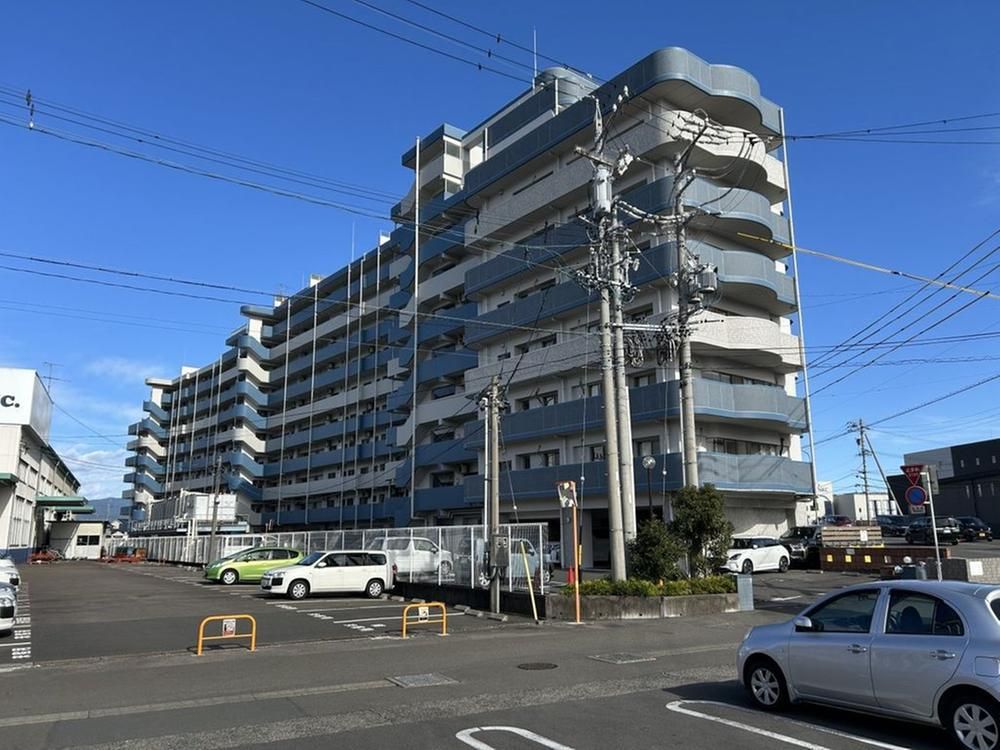 Renovated 2LDK Apartment in Suruga-ku, Shizuoka City - Thumbnail 2
