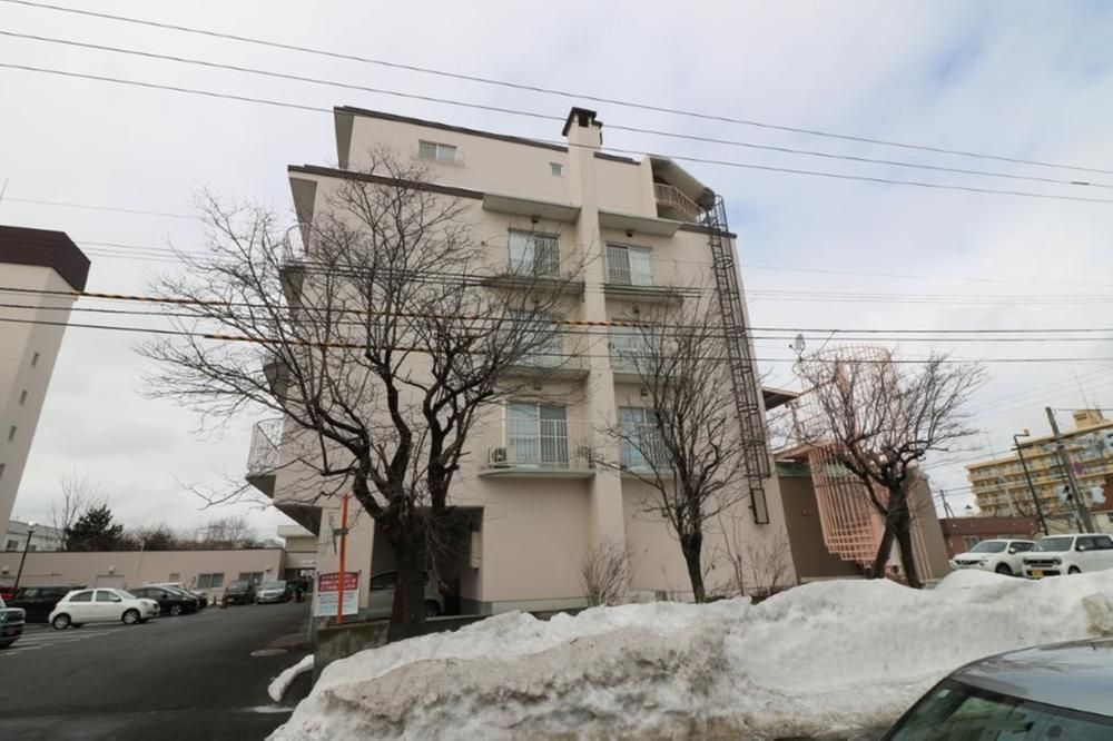 3LDK Apartment for Renovation in Higashi Ward, Sapporo - Thumbnail 2