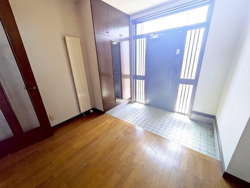 Renovated 6LDK House in Ishikari, Hokkaido - 13.8 Million Yen - Thumbnail 2