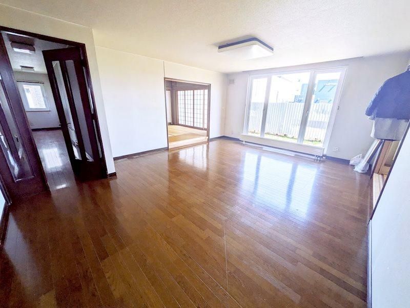 Renovated 6LDK House in Ishikari, Hokkaido - 13.8 Million Yen - Thumbnail 4