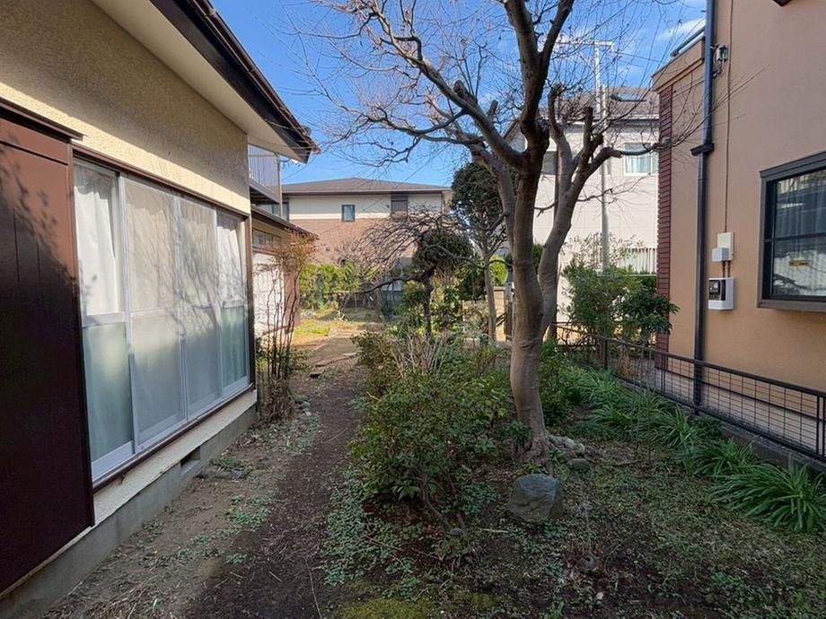 Land for Sale in Sakae Ward, Yokohama - 441 sqm, Freehold - Thumbnail 3