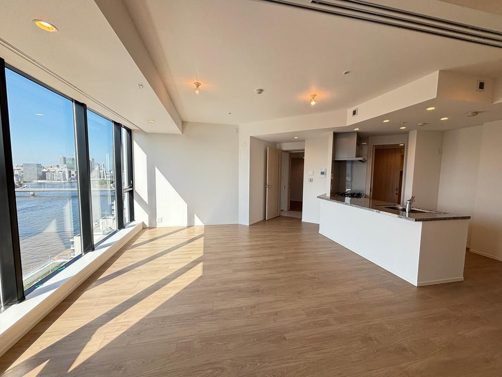 Grand City Tower Tsukishima - 3LDK+2S New Apartment in Chuo, Tokyo - Thumbnail 2