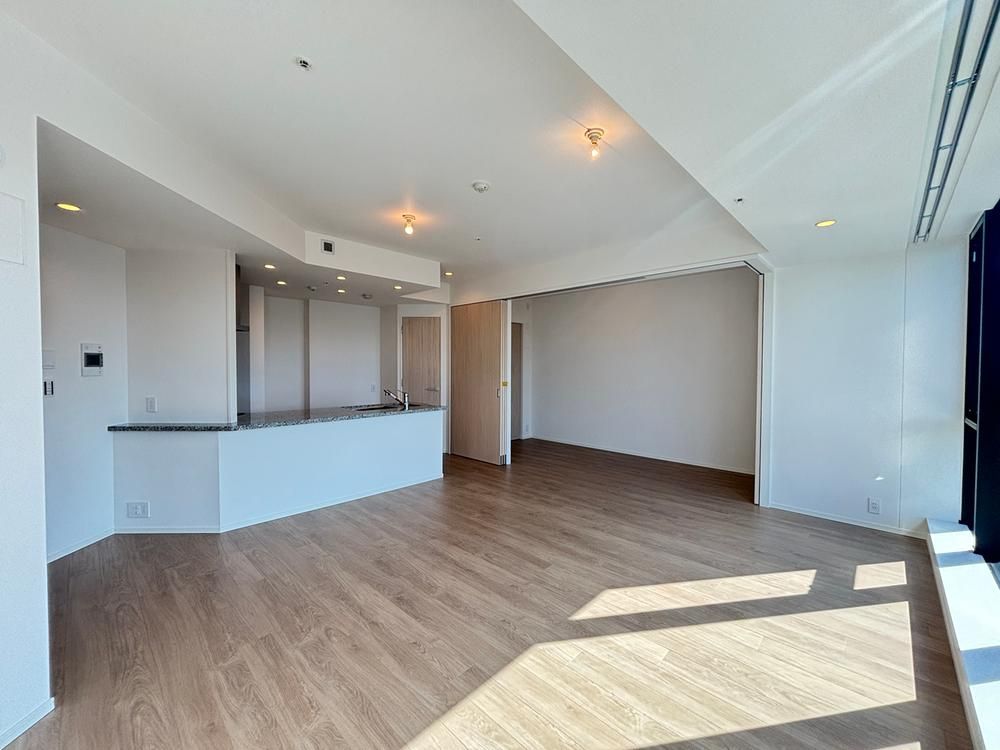 Grand City Tower Tsukishima - 3LDK+2S New Apartment in Chuo, Tokyo - Thumbnail 3