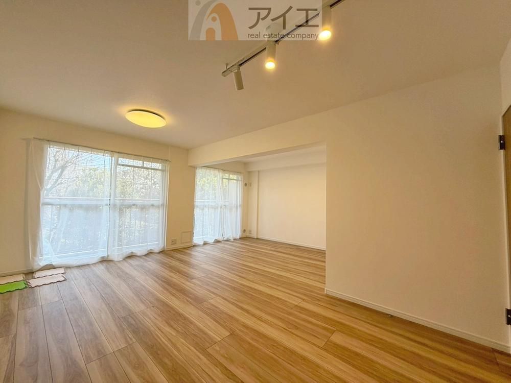 3LDK Renovated Apartment in Abiko, Chiba – 84m² Near Station - Thumbnail 3