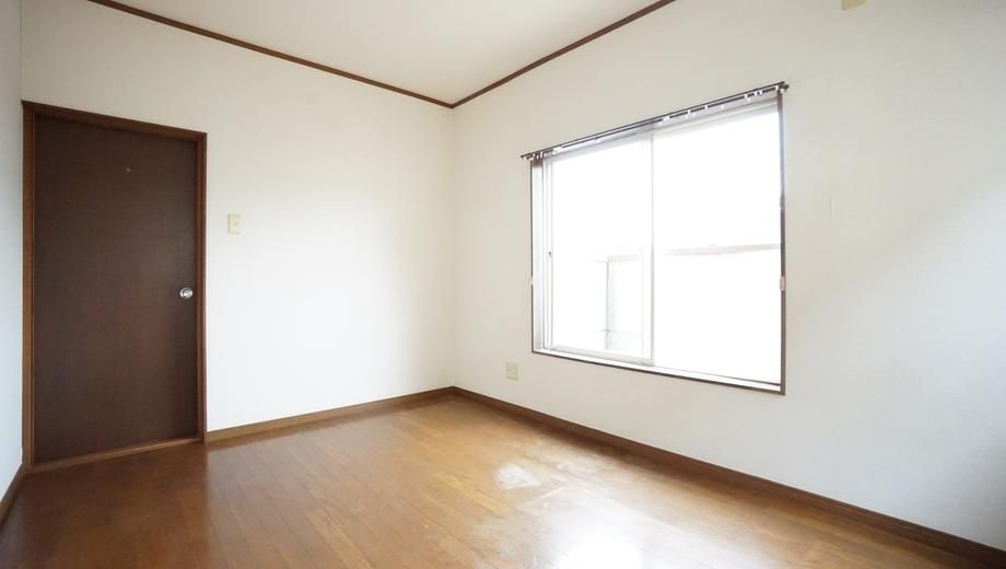 4LDK Renovation-Ready House in Komono, Mie for 6.99 Million Yen - Thumbnail 3