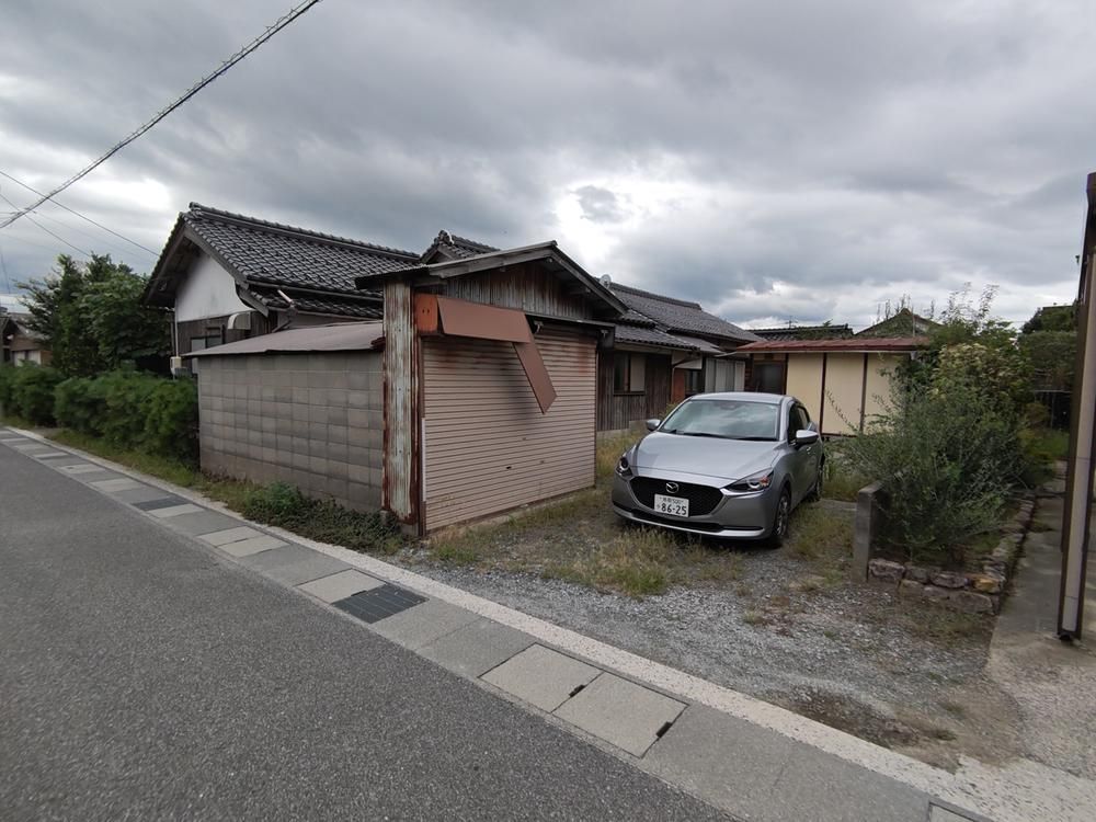 571.64 sqm Residential Land Plot for Sale in Sakaiminato, Tottori - Thumbnail 2