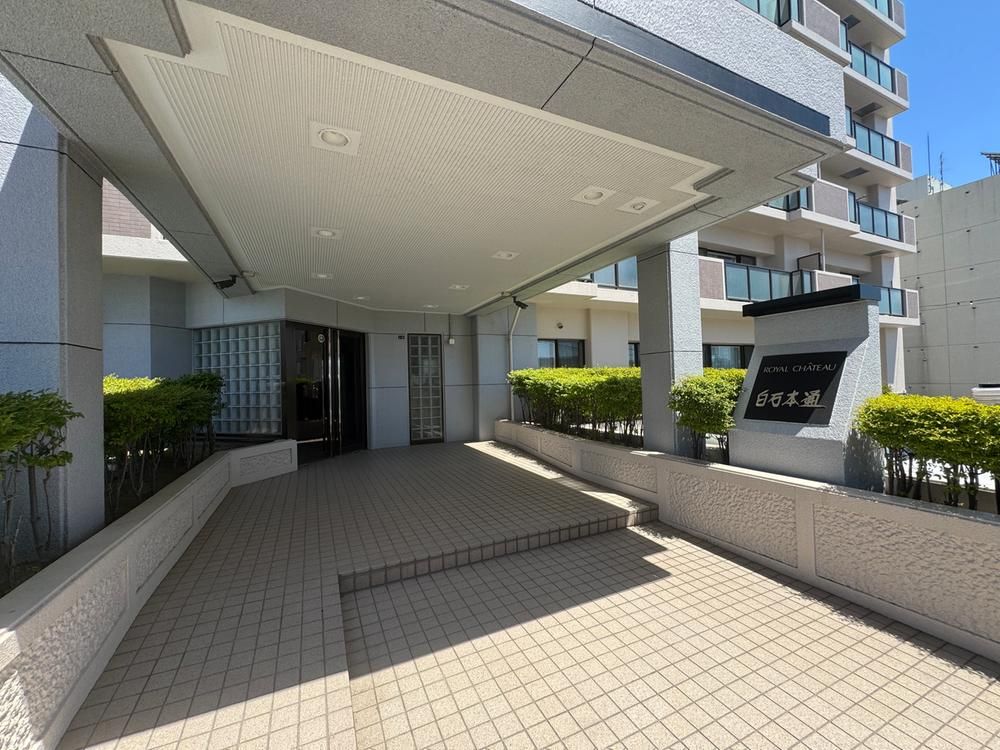 Renovated 3LDK Apartment in Sapporo's Shiroishi-ku, 75.81 sqm - Thumbnail 2