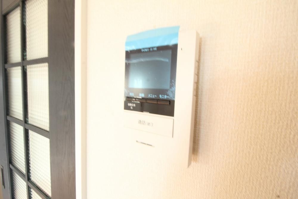 Modern 4LDK House for Sale in Ome, Tokyo - Built 2019 - Thumbnail 3