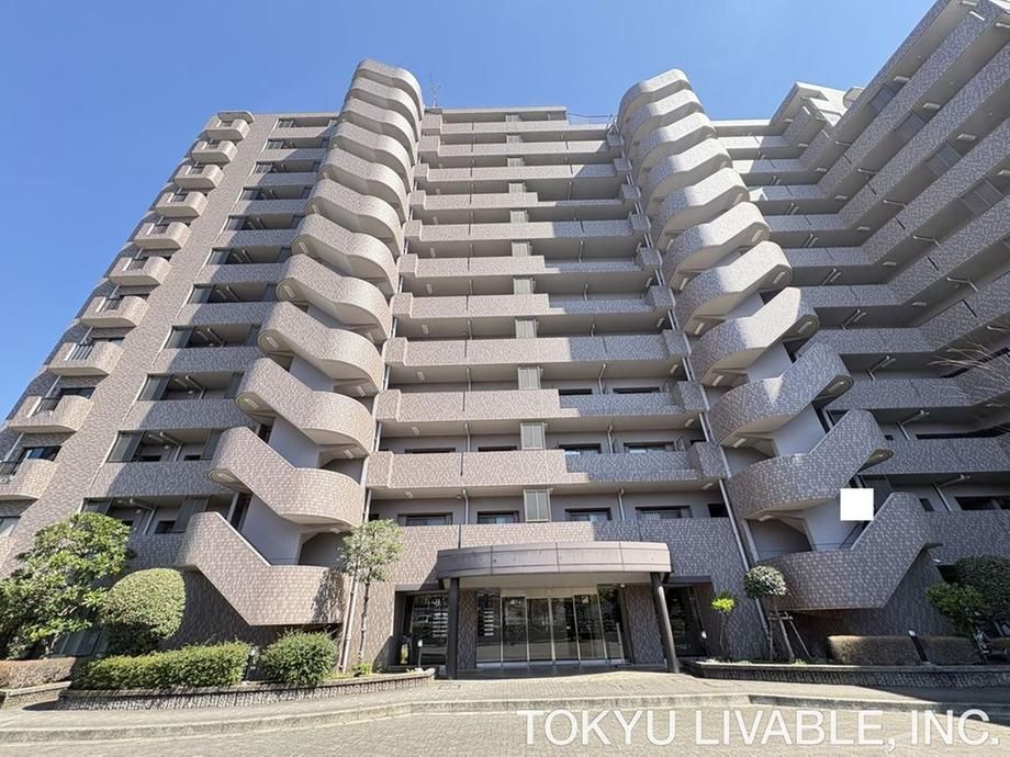 Renovated 2LDK Apartment in Kawasaki Miyamae 65.42m² - Thumbnail 2