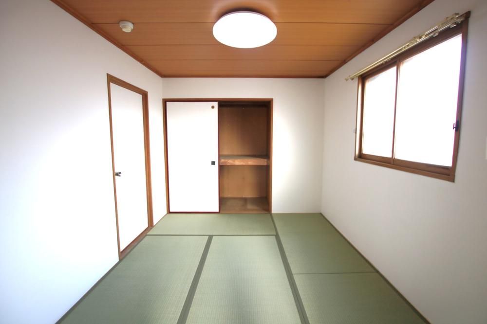 Renovated 62m² 3LDK Apartment in Toyohira-ku, Sapporo - Thumbnail 4