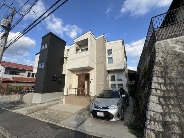3LDK Detached House for Sale in Asakita-ku, Hiroshima City - Thumbnail 3