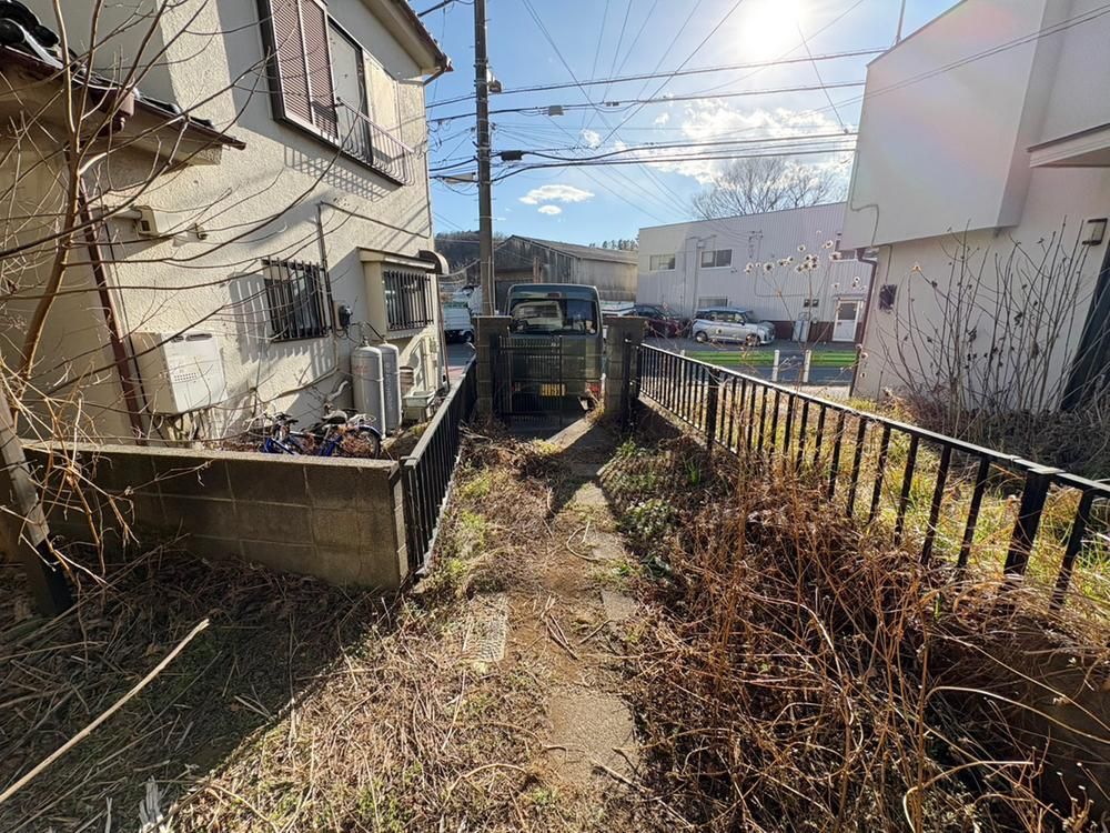 2LDK Detached House for Sale in Hachioji, Tokyo - 8.3M Yen - Thumbnail 4