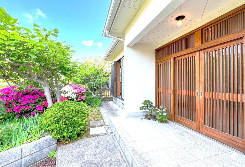 5LDK Fully Renovated House in Tsuzuki Ward, Yokohama - Thumbnail 4