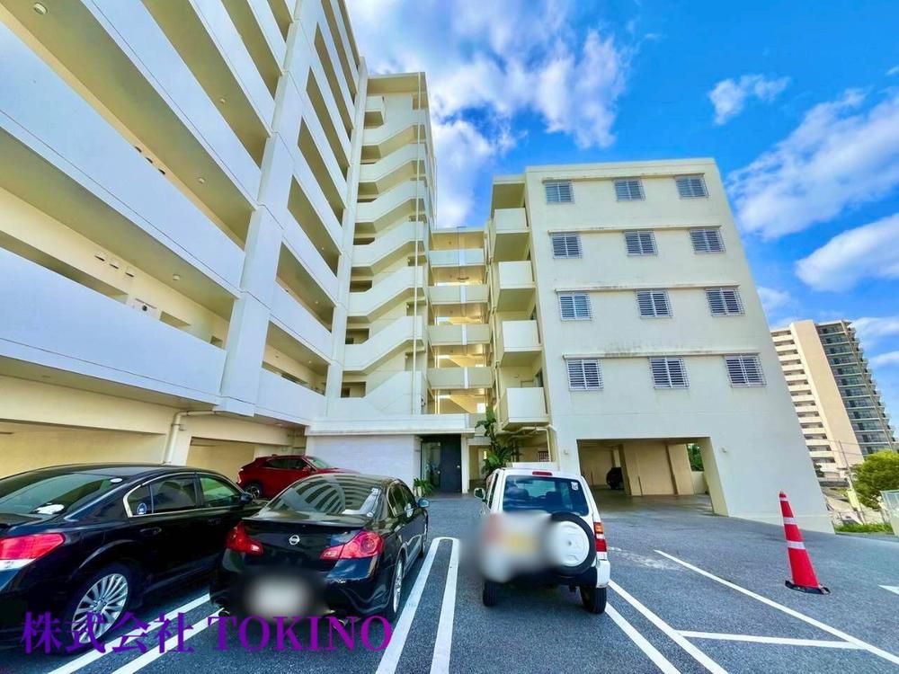 2LDK Apartment for Sale in Chatan, Okinawa - 69.7m2 - Thumbnail 3
