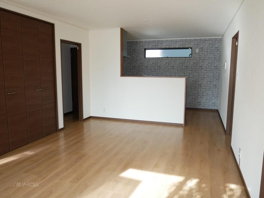 2021-Built 2LDK Single-Story House for Sale in Fukuyama - Thumbnail 4