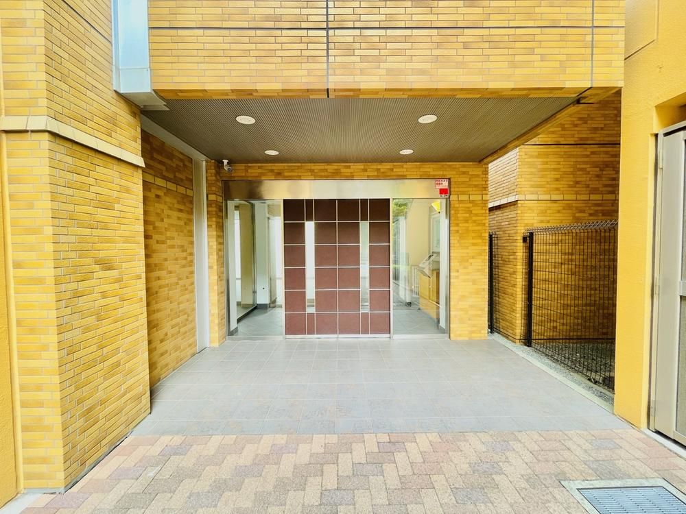 3LDK Apartment for Sale in Yamato City, Kanagawa - Thumbnail 3