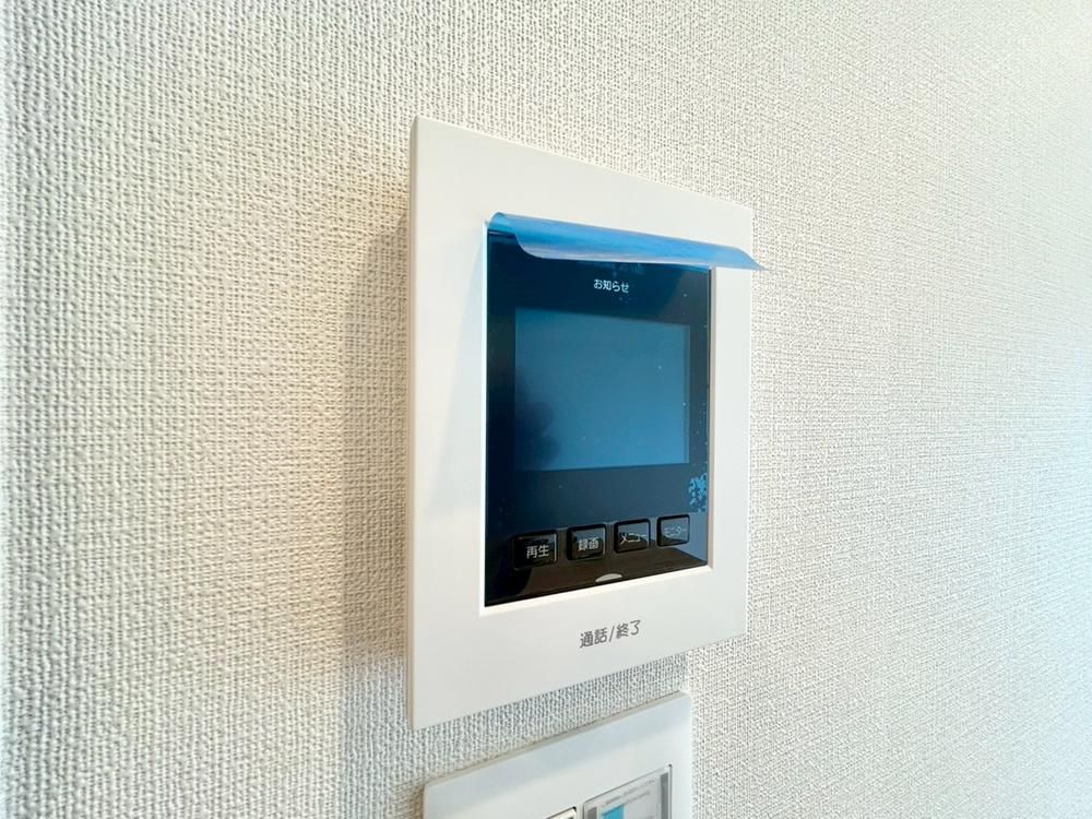 Renovated 3LDK Top Floor Apartment in Kawasaki, 67m2 - Thumbnail 3
