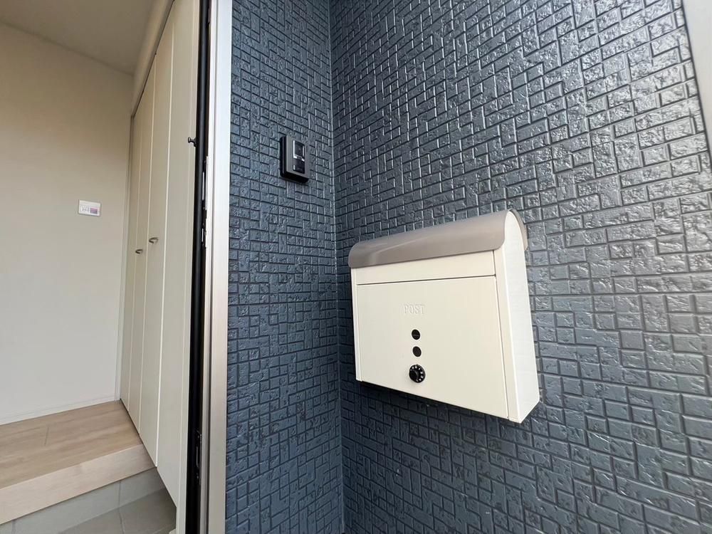 Modern 4LDK House for Sale in Takasu-cho, Miyazaki City - Thumbnail 3
