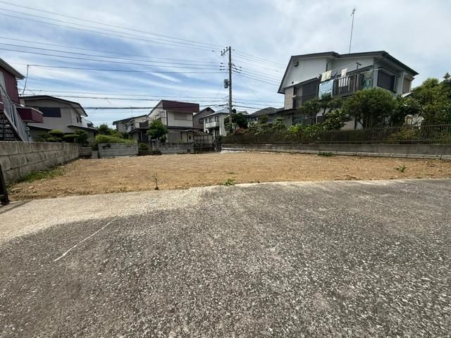 Land for Sale in Yokosuka - 249 sqm Plot near Oppama Station - Thumbnail 3